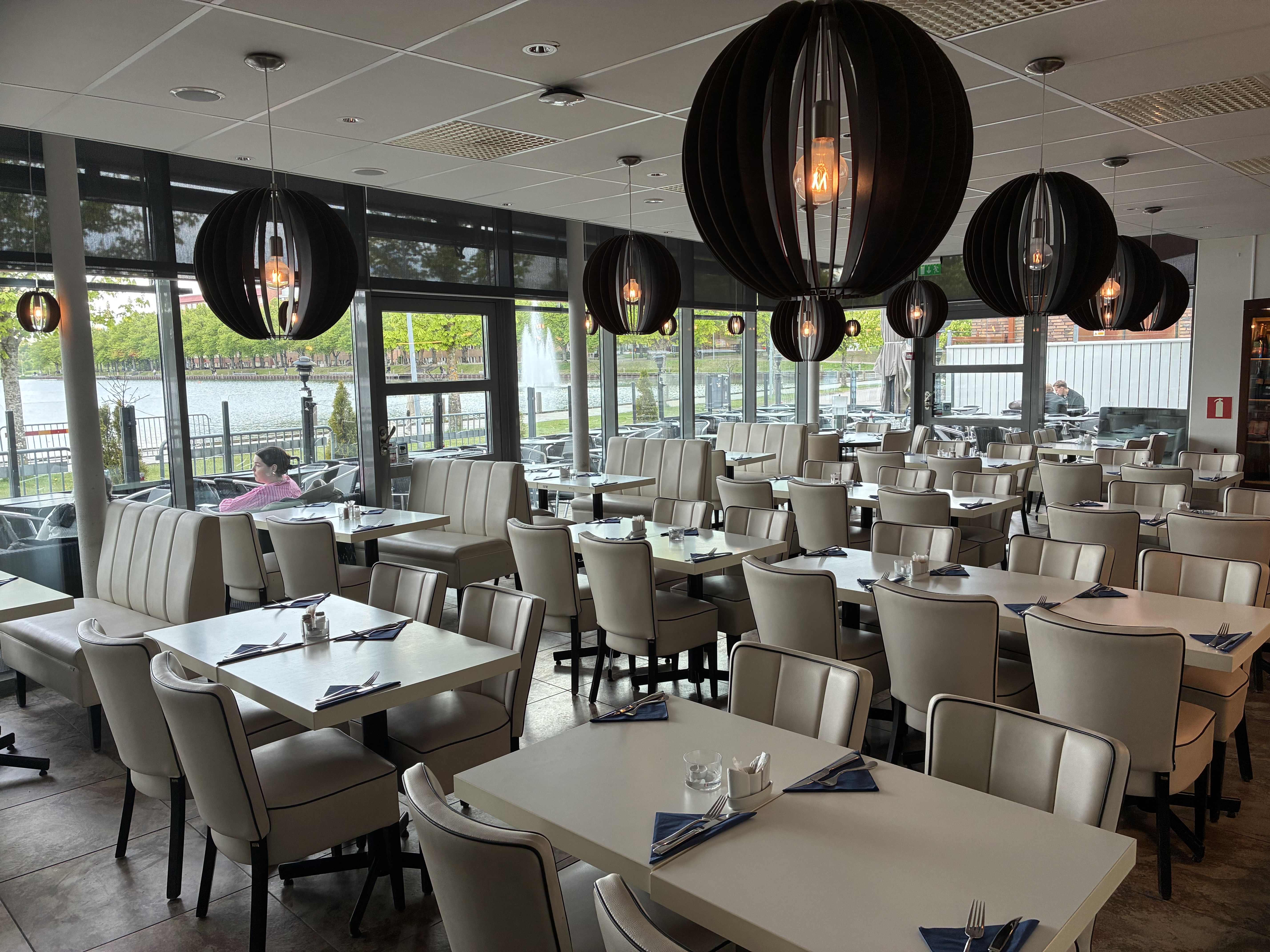 Akropolis grekisk restaurang & bar i Växjö